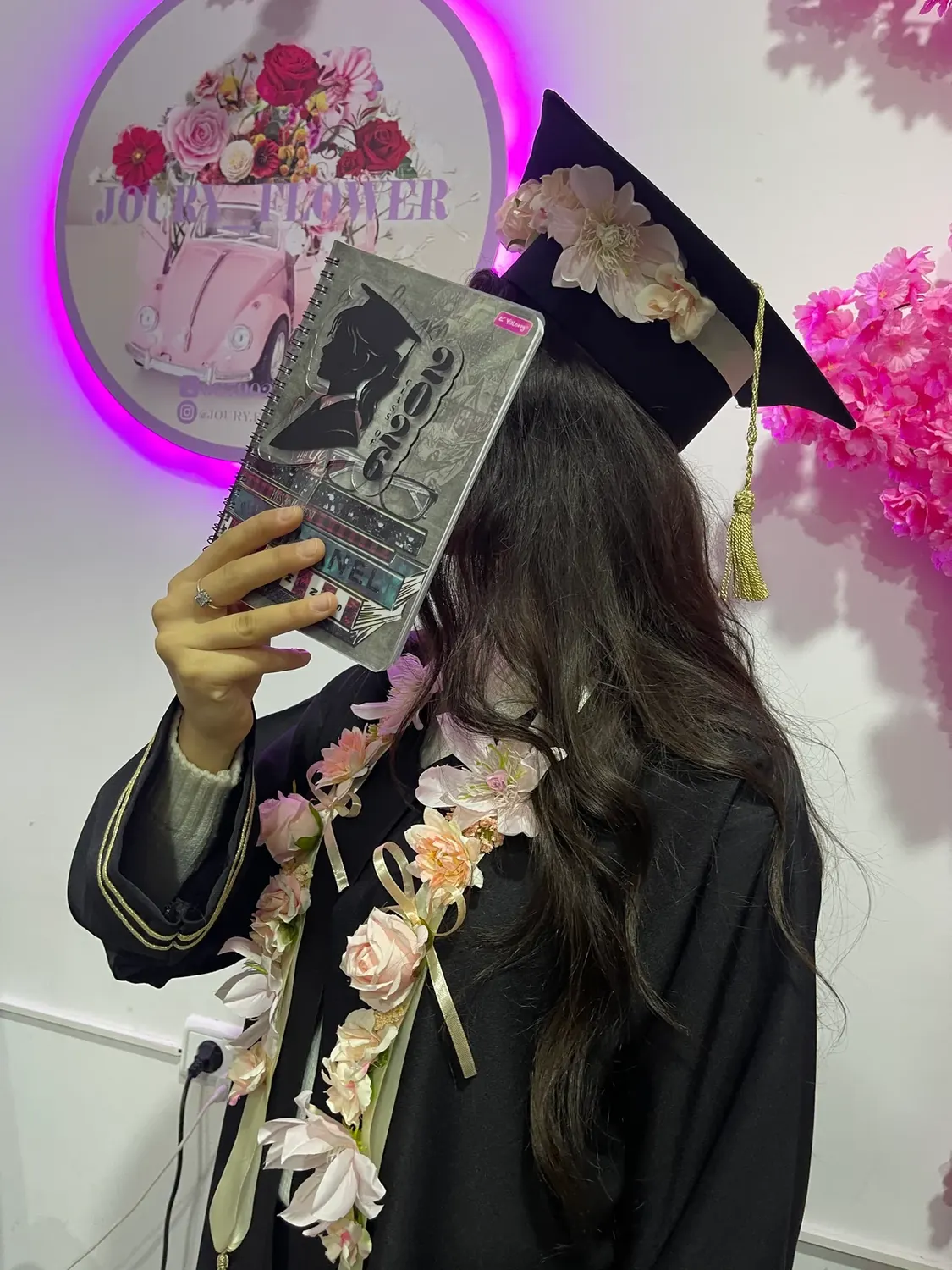 Robe Rose Moment by Joury Flowers