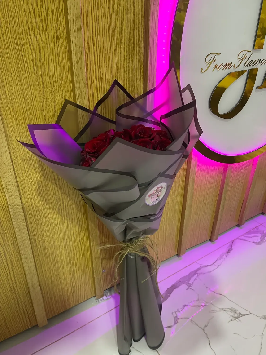 Modern rose wrap - grey wrap