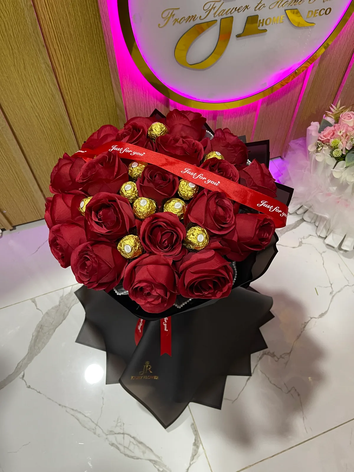 Noir rose statement by Joury Flowers