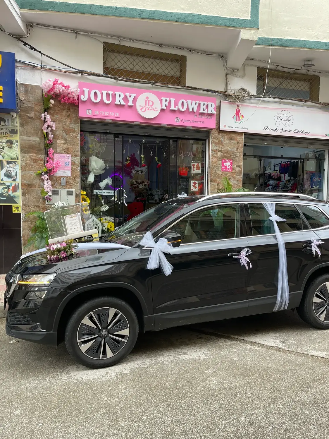SUV Side Ribbon car decoration by Joury Flowers